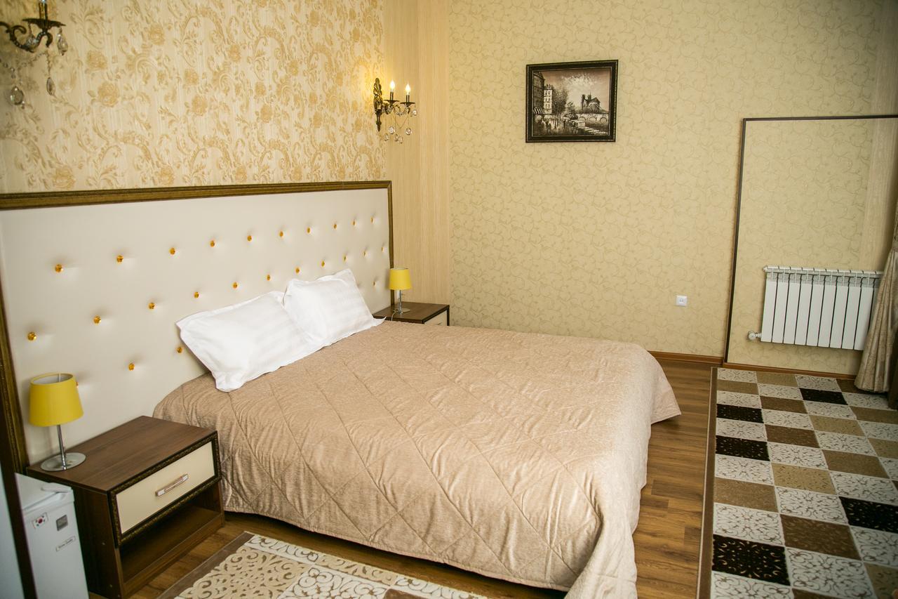 Complex Bella Vista Hotel Kyzylorda Esterno foto