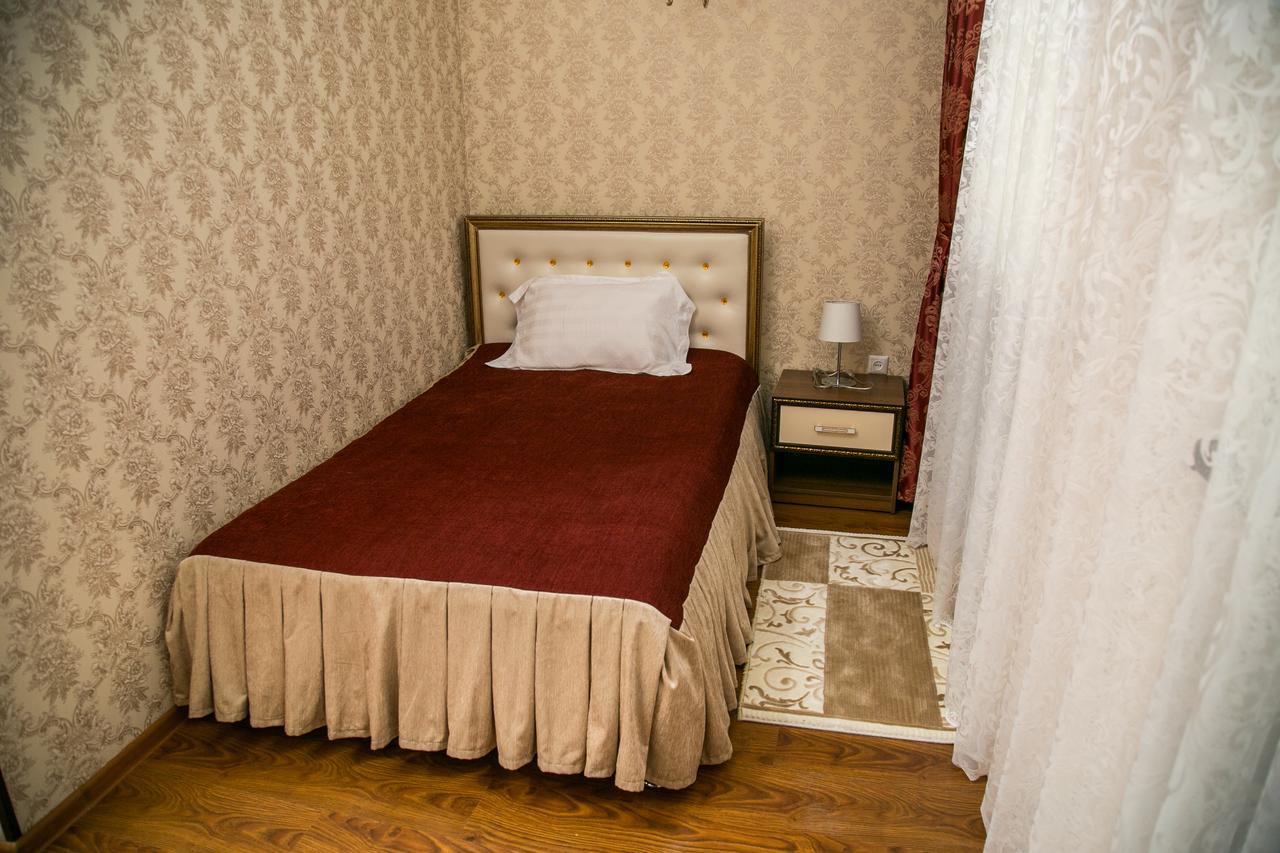 Complex Bella Vista Hotel Kyzylorda Esterno foto