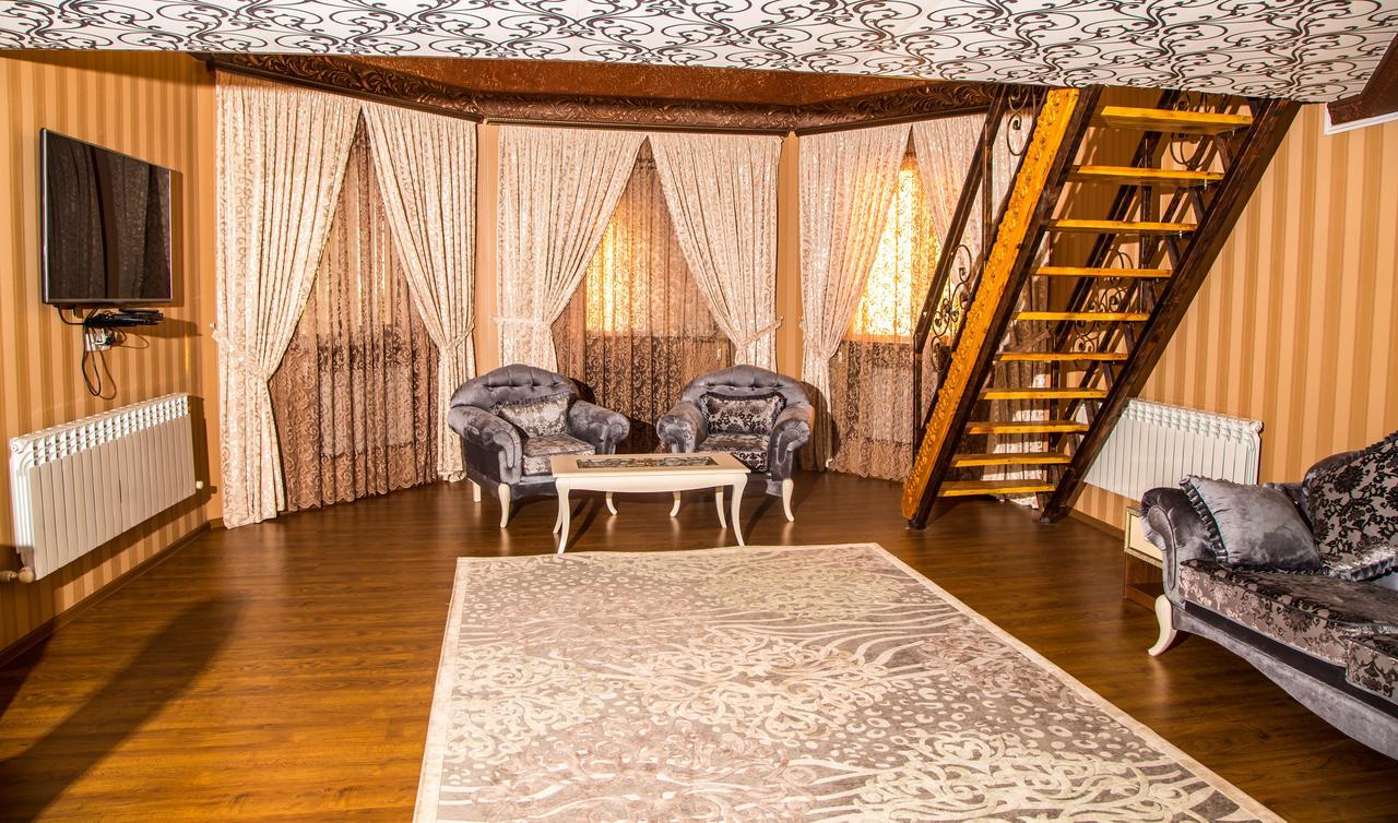 Complex Bella Vista Hotel Kyzylorda Esterno foto