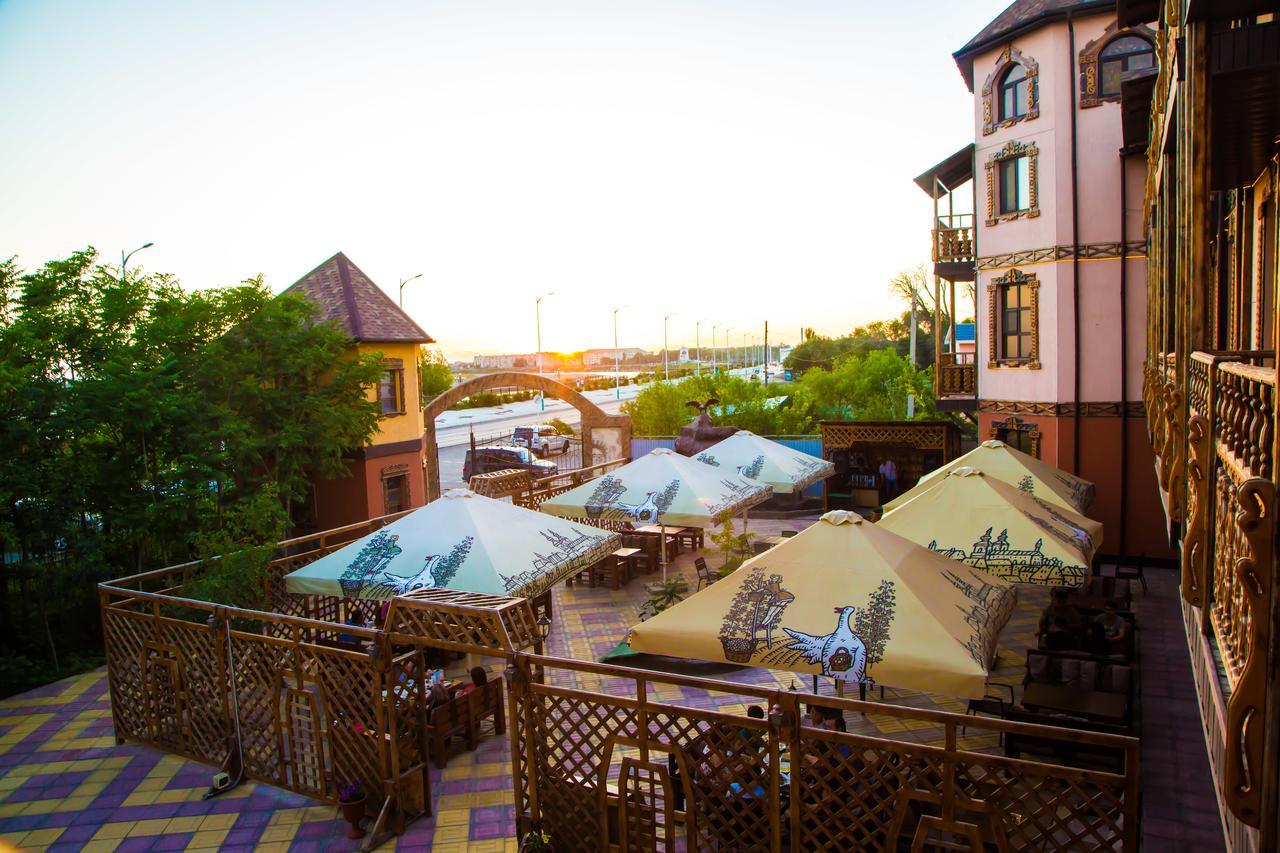 Complex Bella Vista Hotel Kyzylorda Esterno foto